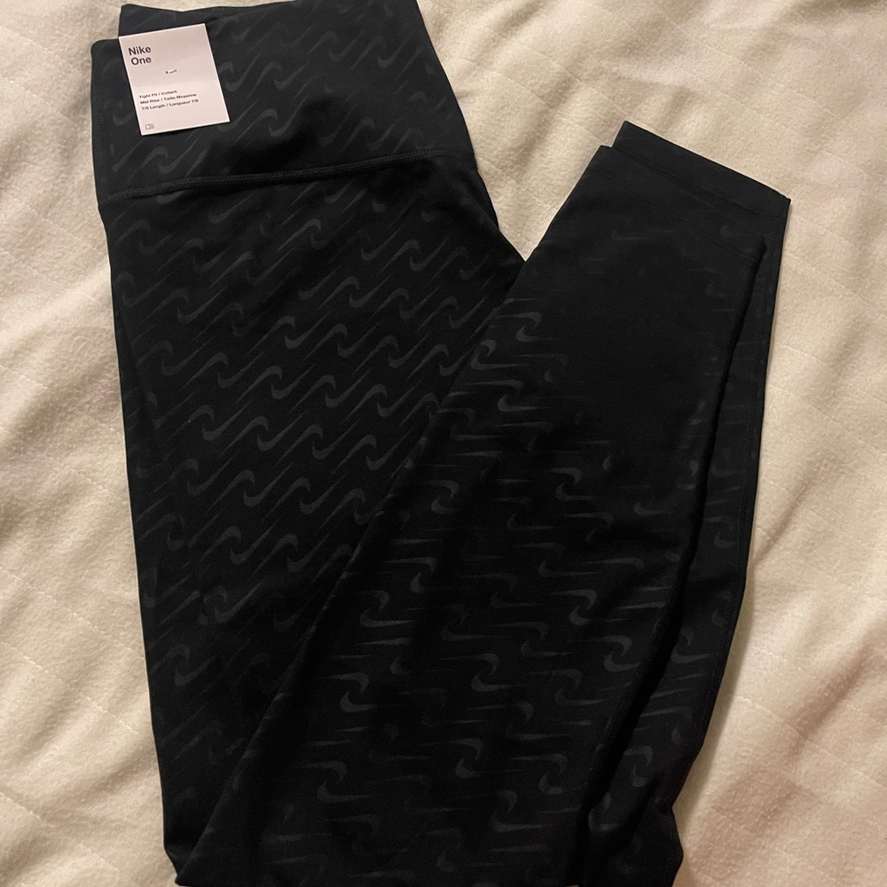 Nike leggings size large